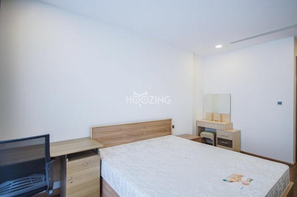 Cho thuê 2 phòng ngủ tòa Park 2 full nt 89m2 