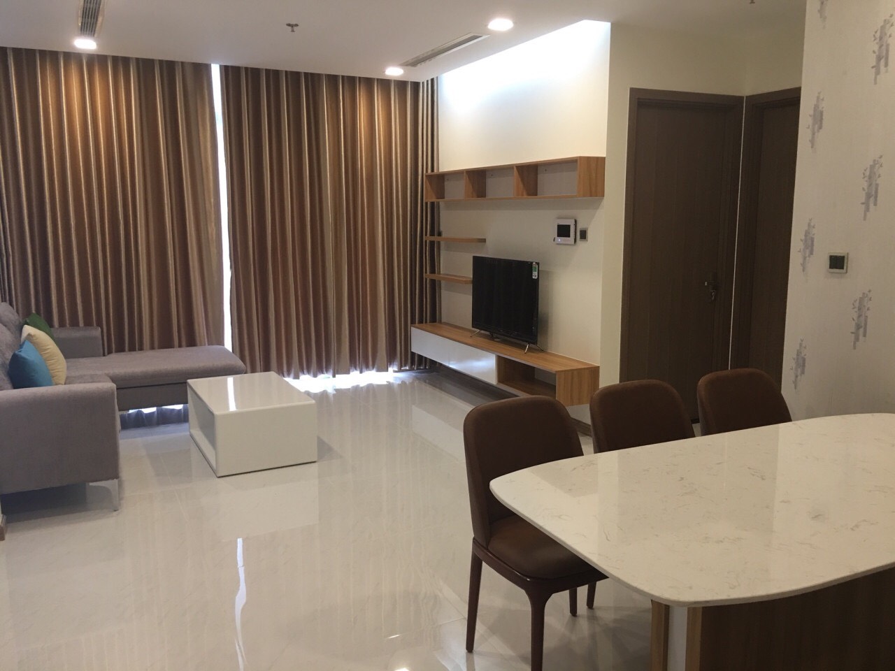 BÁN CĂN 2 PHÒNG NGỦ GIÁ TỐT VINHOMES CENTRAL PARK 