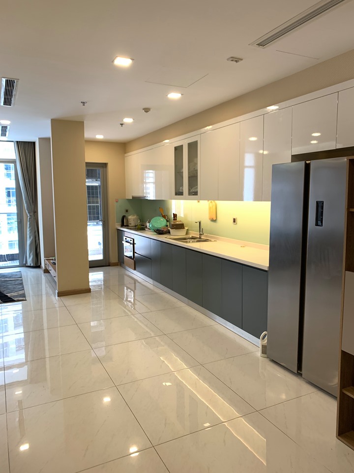 Cần sang nhượng căn hộ 3PN Vinhomes Central Park, toà park 2, diện tích 114.2m2. Liên hệ 0799693616.Mr Đức