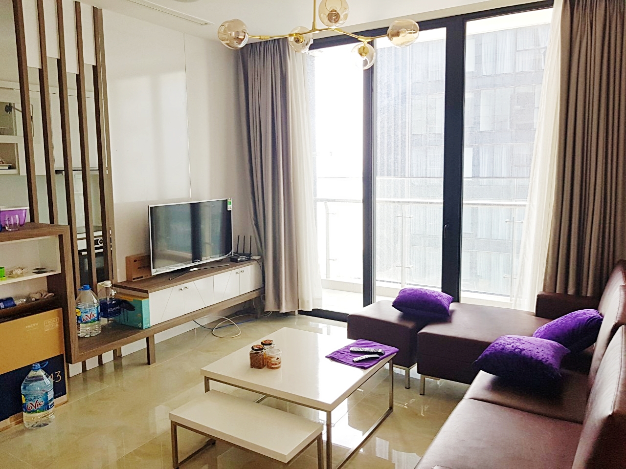 Sang nhượng căn hộ 3 phòng ngủ Vinhome Golden River ( LH: Ms Trâm: 0385777071) 