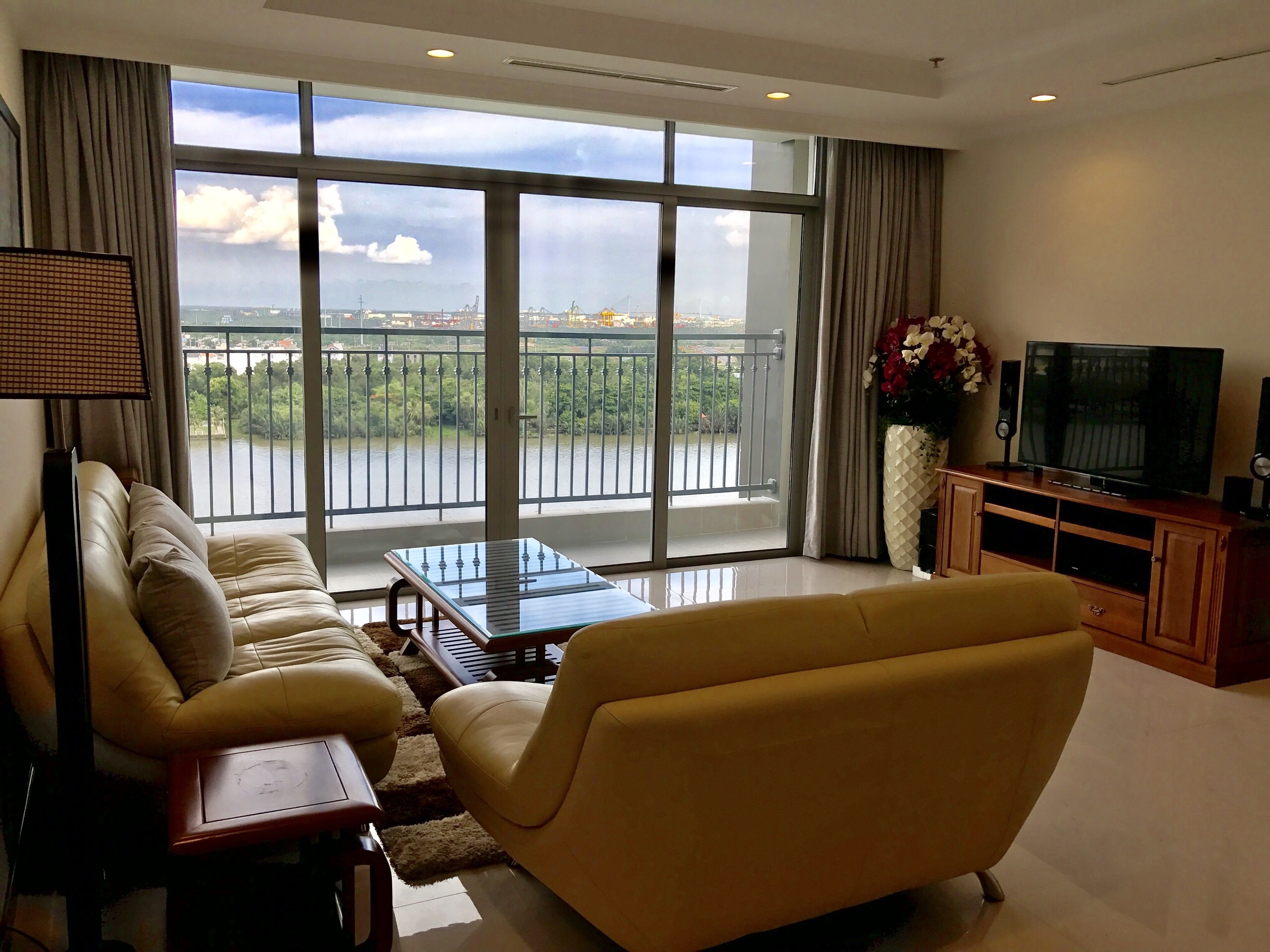 Cần bán Vinhomes Central 1