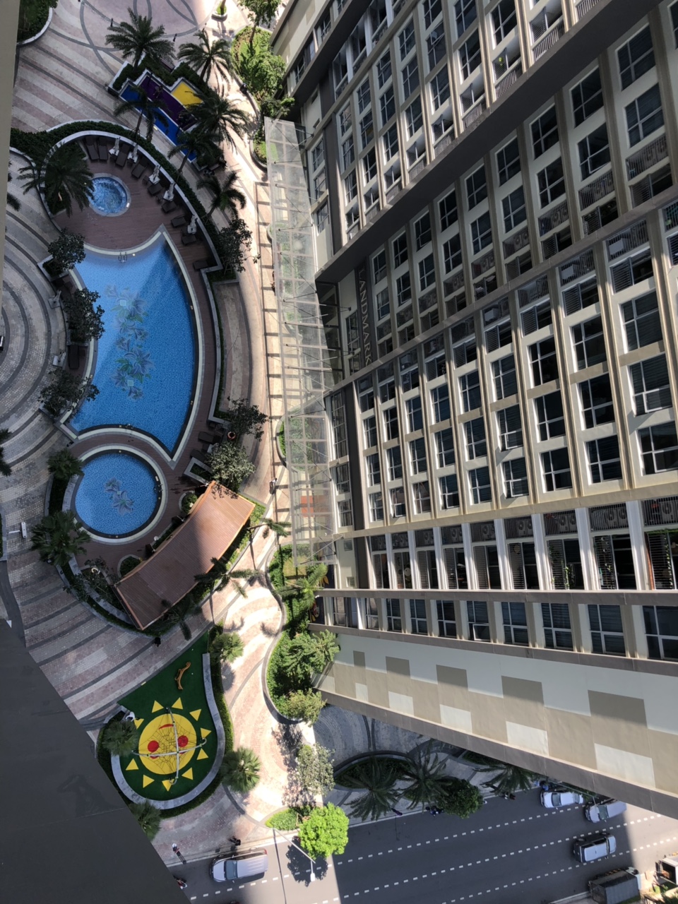 CẦN SANG NHƯỢNG CĂN 2 PN VINHOMES CENTRAL PARK QUẬN BÌNH THẠNH GIÁ 5,3 TỶ BAO HẾT. LH:0839473429