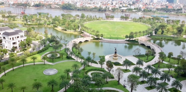 Cho thuê căn 4PN khu Landmark,  Vinhomes Central Park Bình Thạnh