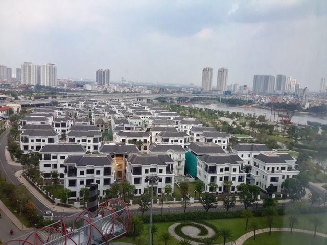 Cho thuê căn 4PN khu Landmark,  Vinhomes Central Park Bình Thạnh