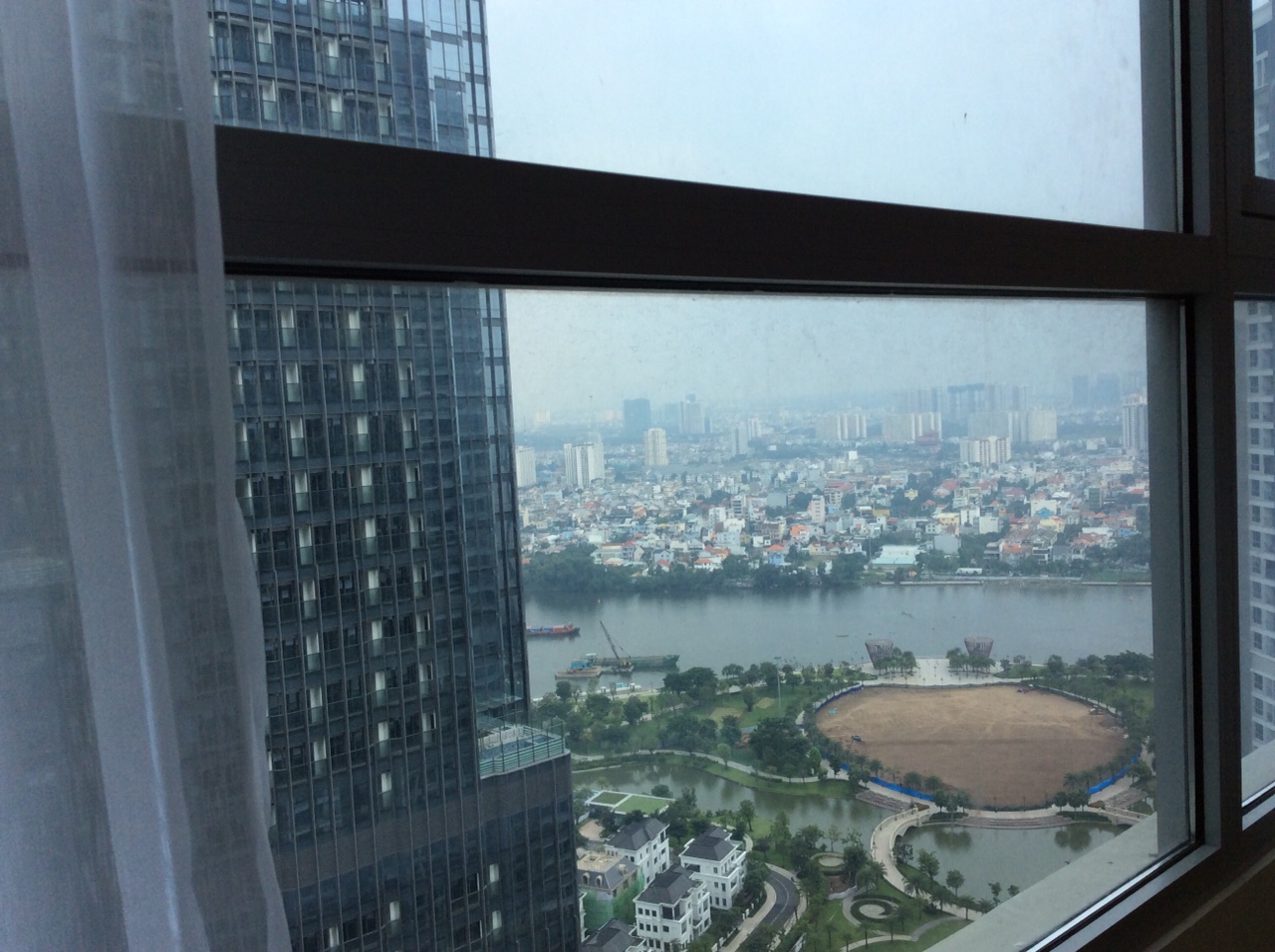 Cần bán gấp căn 3 phòng ngủ giá tốt dự án vinhomes central park