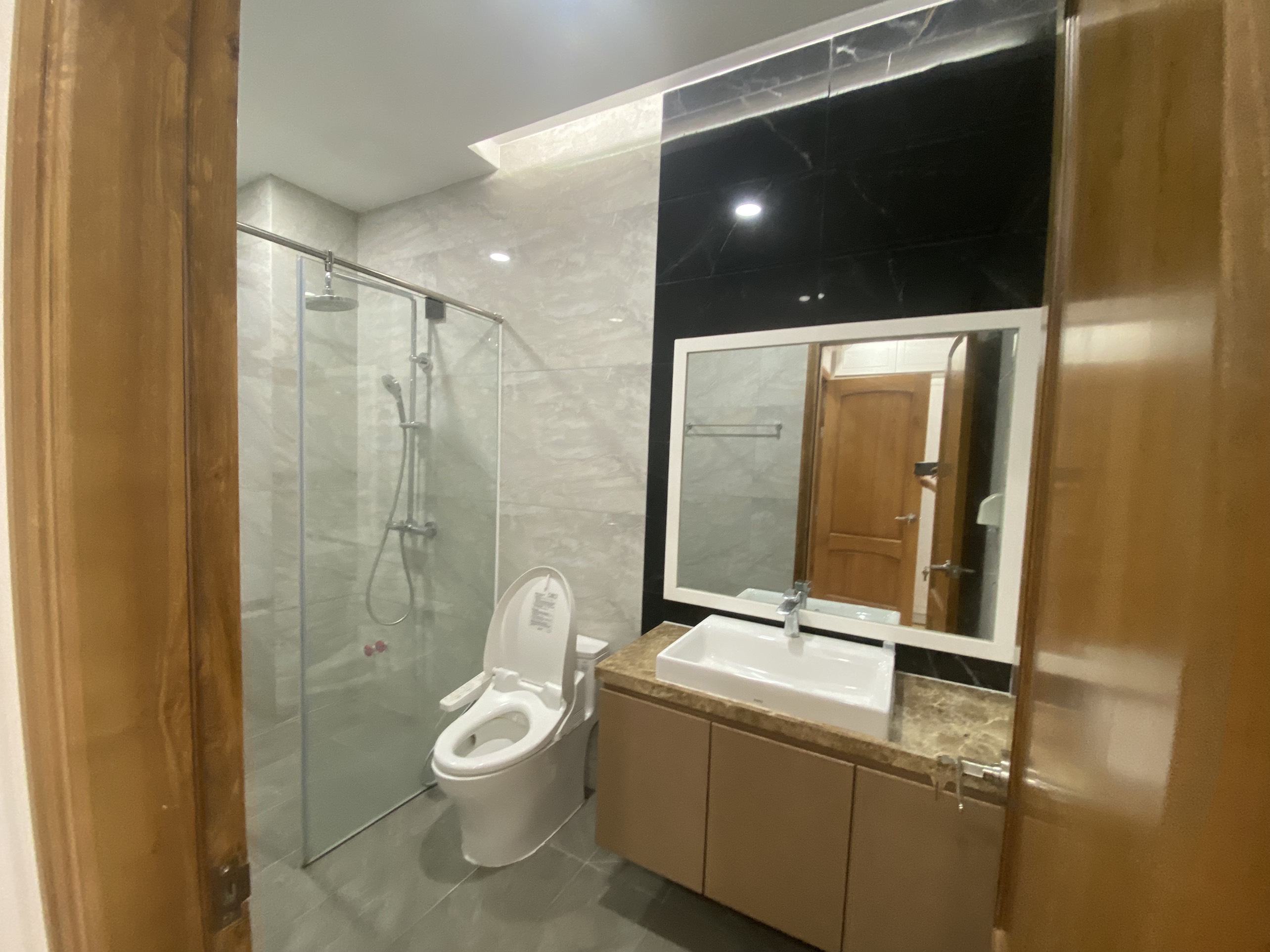 Bán căn villa sân vườn tại Saigon Mystery Villas Quận 2 giá rẻ .LH: 0839.473.429