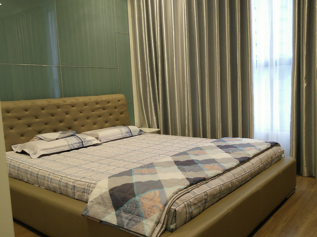 Cho thuê căn 4PN khu Landmark Vinhomes Central Park Bình Thạnh