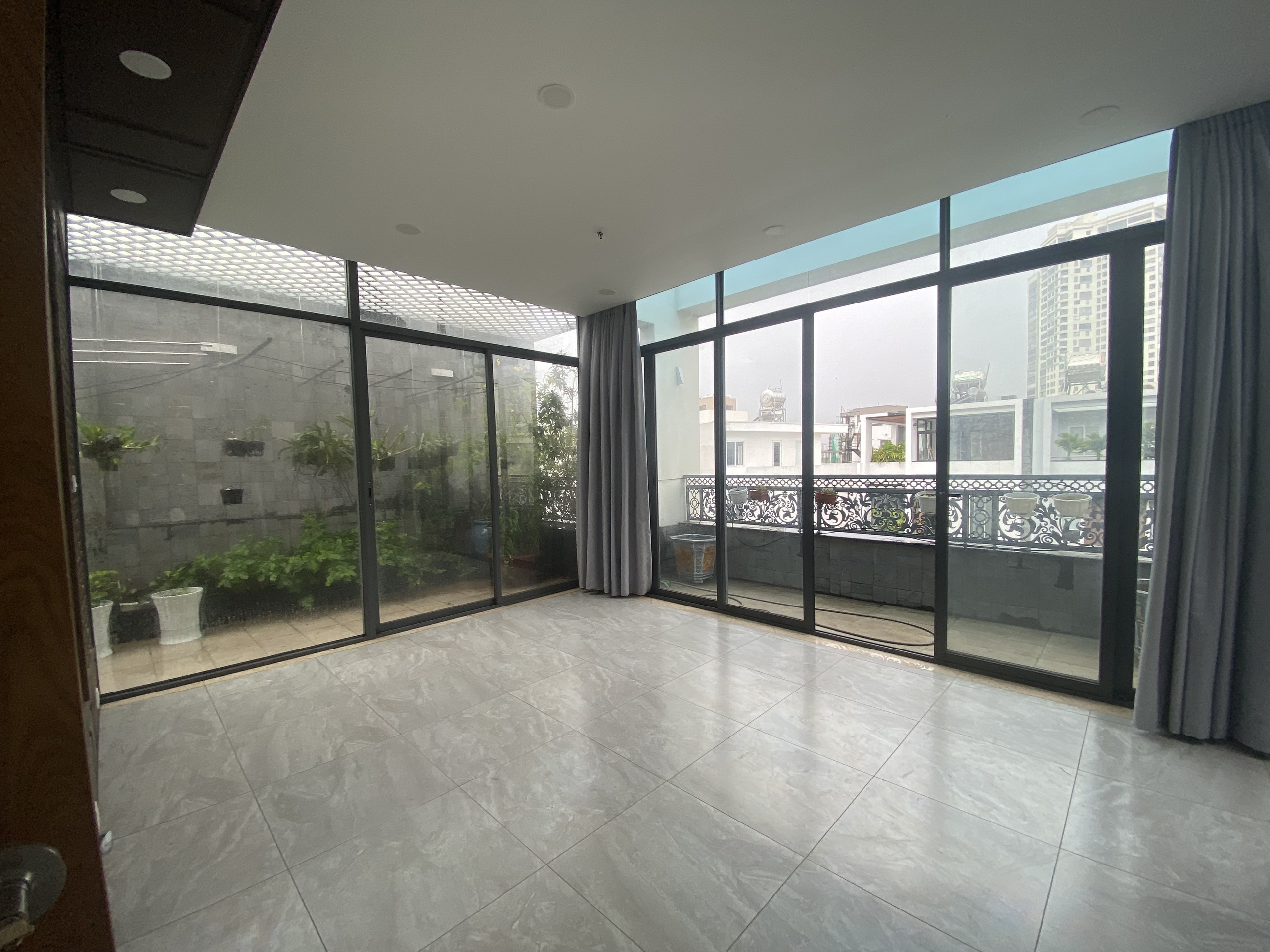 Bán căn villa sân vườn tại Saigon Mystery Villas Quận 2 giá rẻ .LH: 0839.473.429