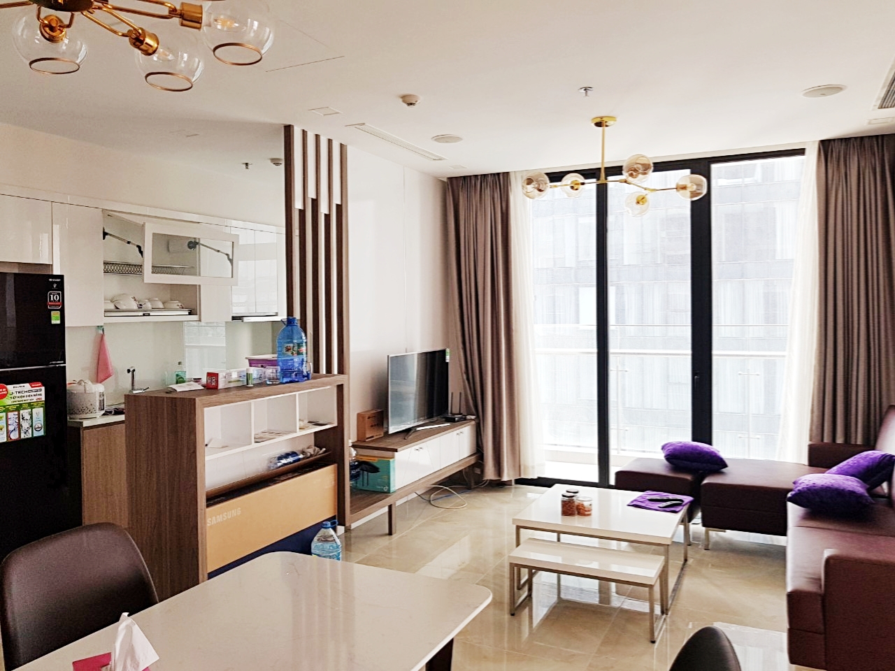Sang nhượng căn hộ 3 phòng ngủ Vinhome Golden River ( LH: Ms Trâm: 0385777071) 