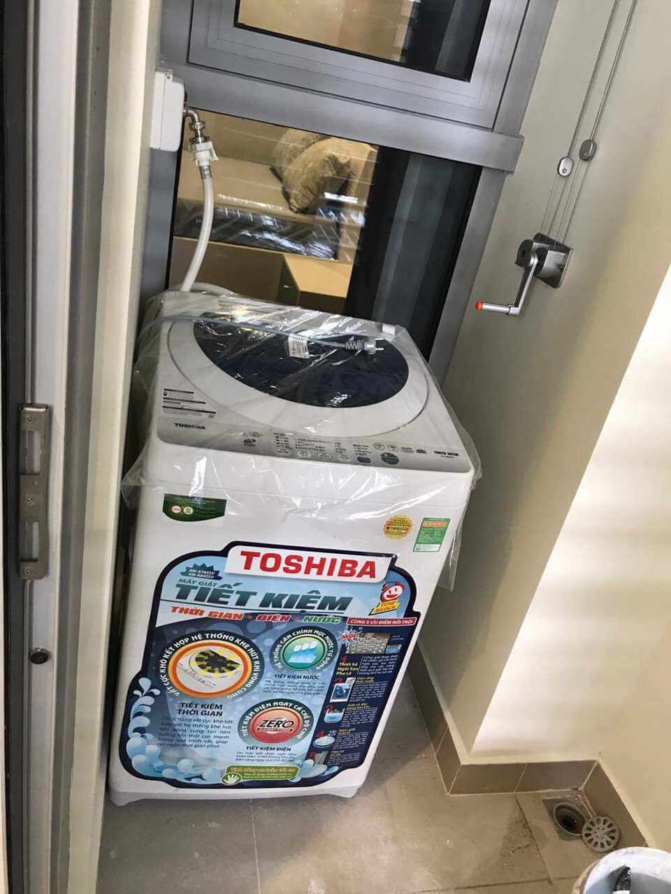 CHO THUÊ 2PN1WC FULL NỘI THẤT VINHOMES CENTRAL PARK - LH 0901113594