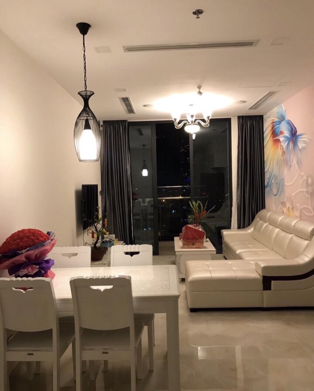 CẦN SANG NHƯỢNG CĂN 1 PN VINHOMES GOLDEN RIVER( BASON ) QUẬN 1 GIÁ 5.3 TỶ BAO HẾT. LH:0839473429