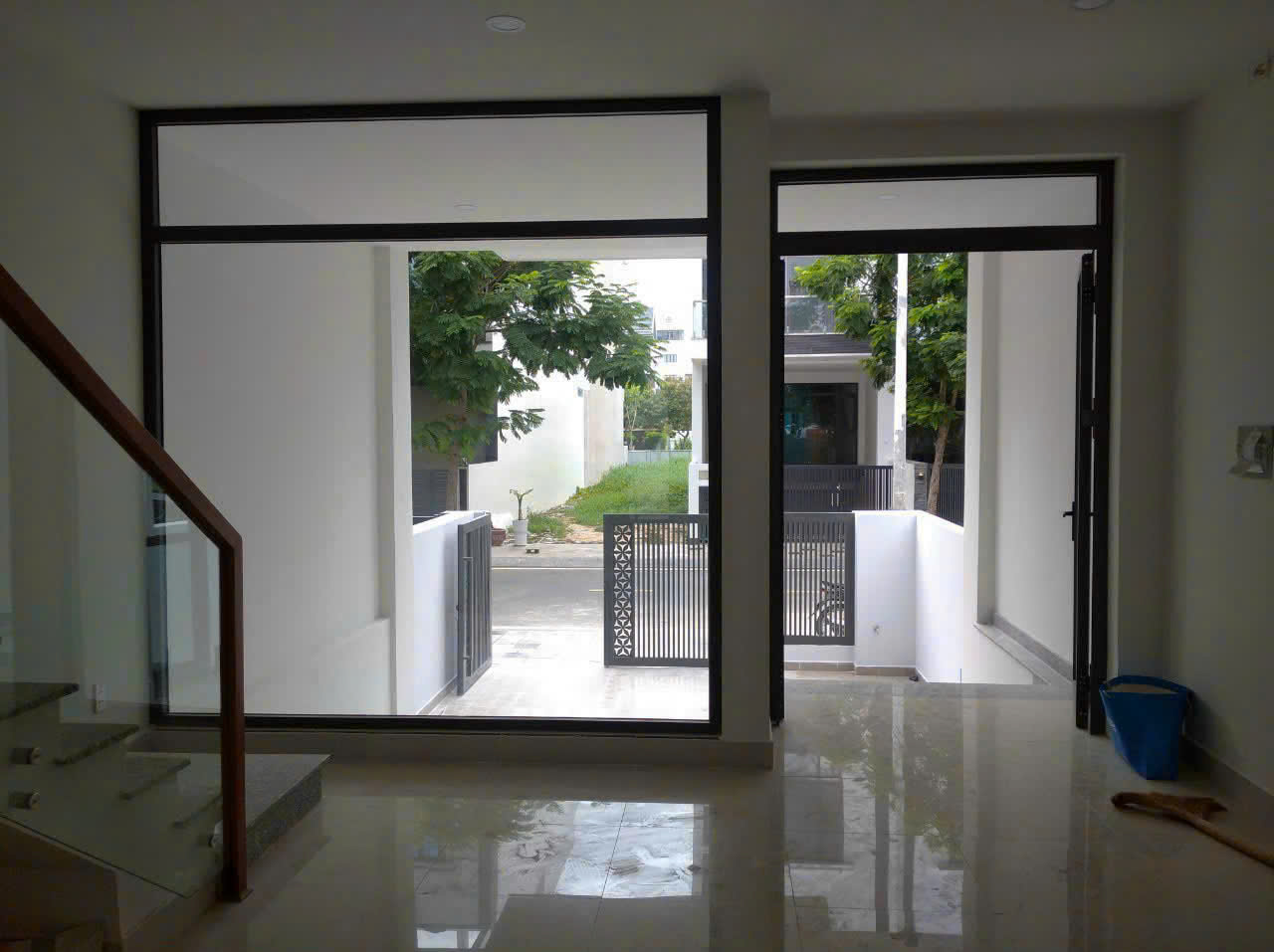 Cho thuê nhà phố Sài Gòn Mysterry Villas 45 tr / tháng , 5x20m .