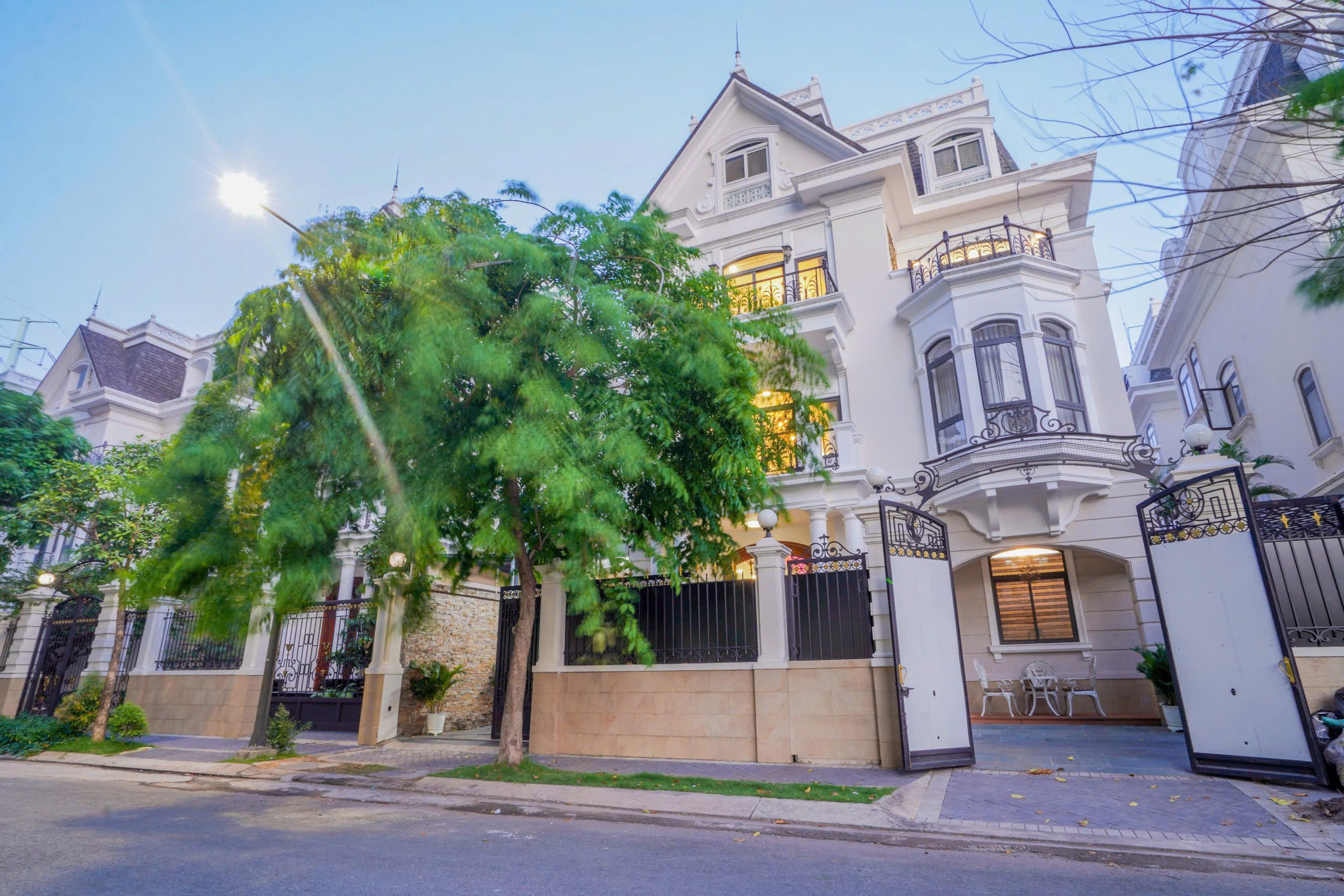 CHO THUÊ VILLA ĐẢO KIM CƯƠNG Q2 