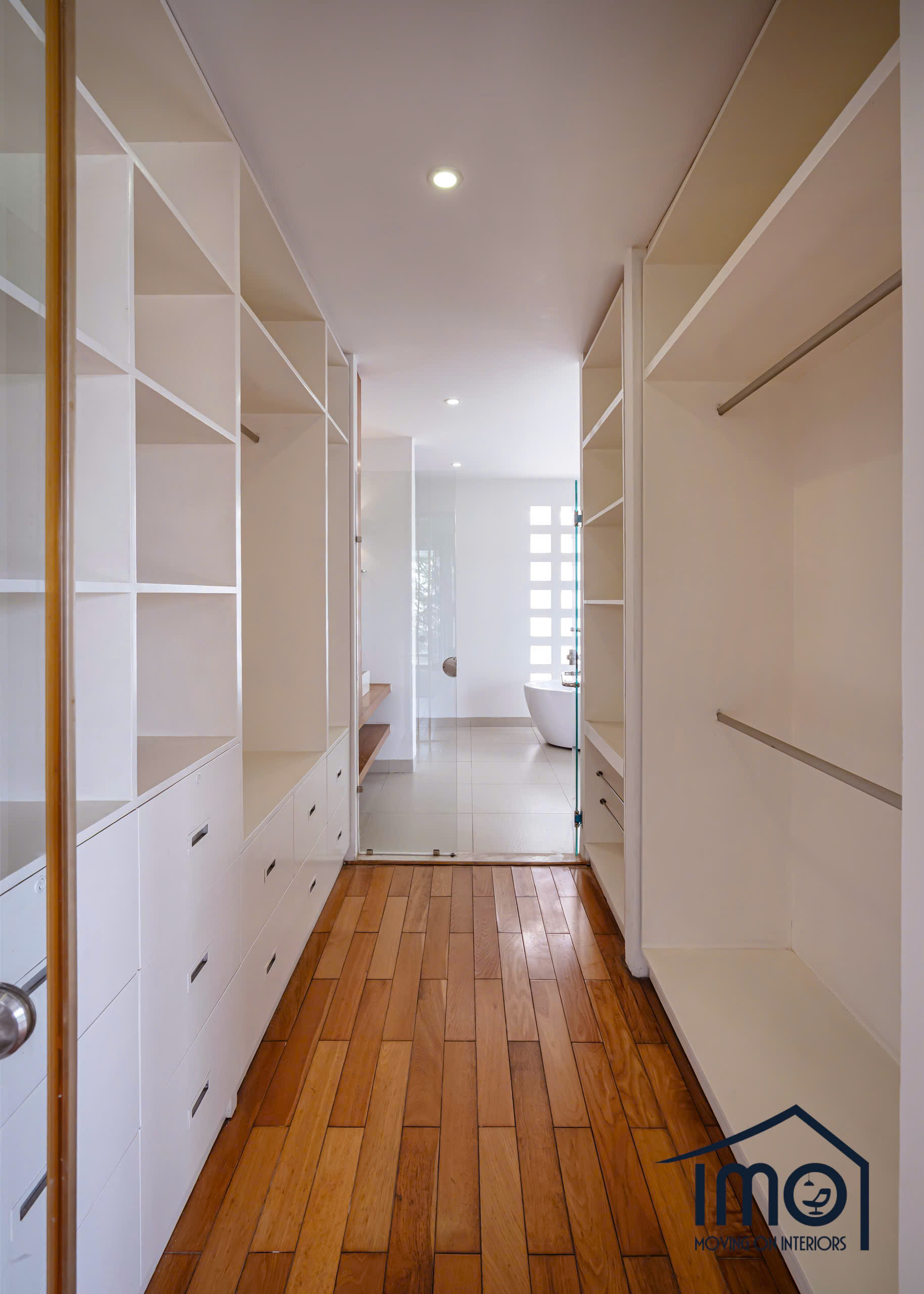 Cho thuê Villa Thủ Thiêm 4PN - full nội thất hiện đại giá chỉ 78 triệu - mới 100% - ở ngay
