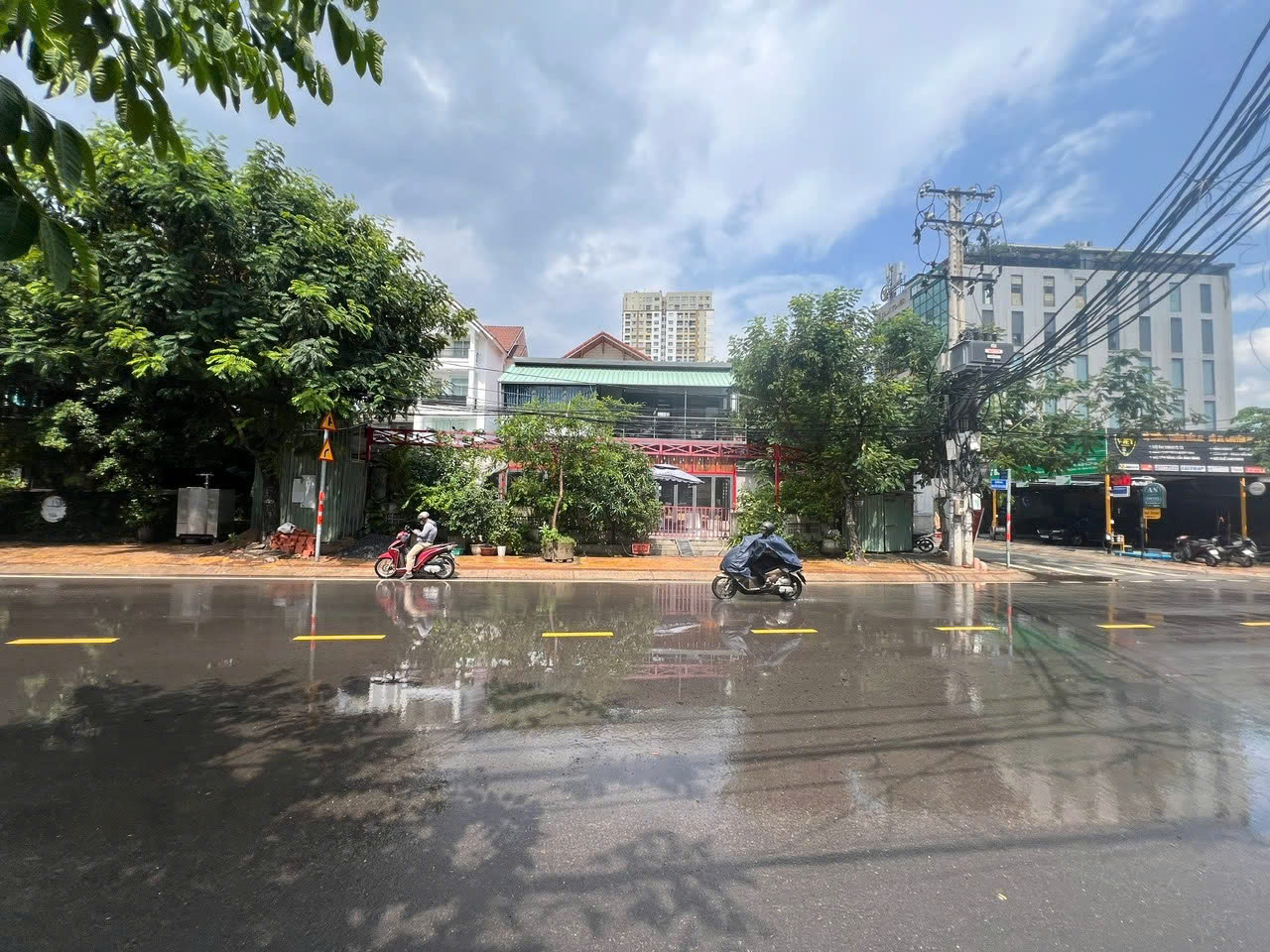 Cho thuê mặt bằng kinh doanh 500m² - 156tr/ tháng - Nguyễn Văn Hưởng - Thảo Điền