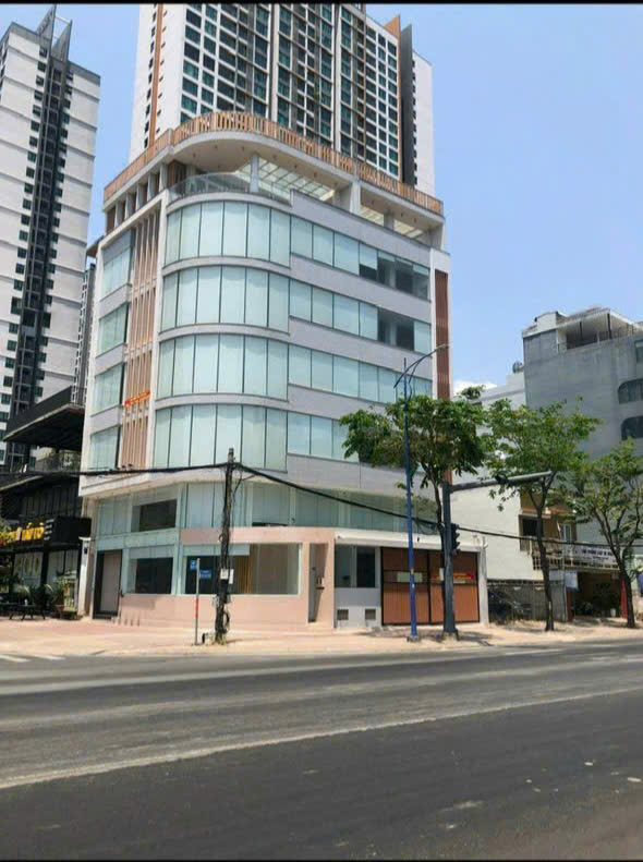 Chỉ 350 triệu/tháng cho thuê  Building ngay UBND quận 2, kế bên đảo kim cương gần sông Sài Gòn cực đẹp