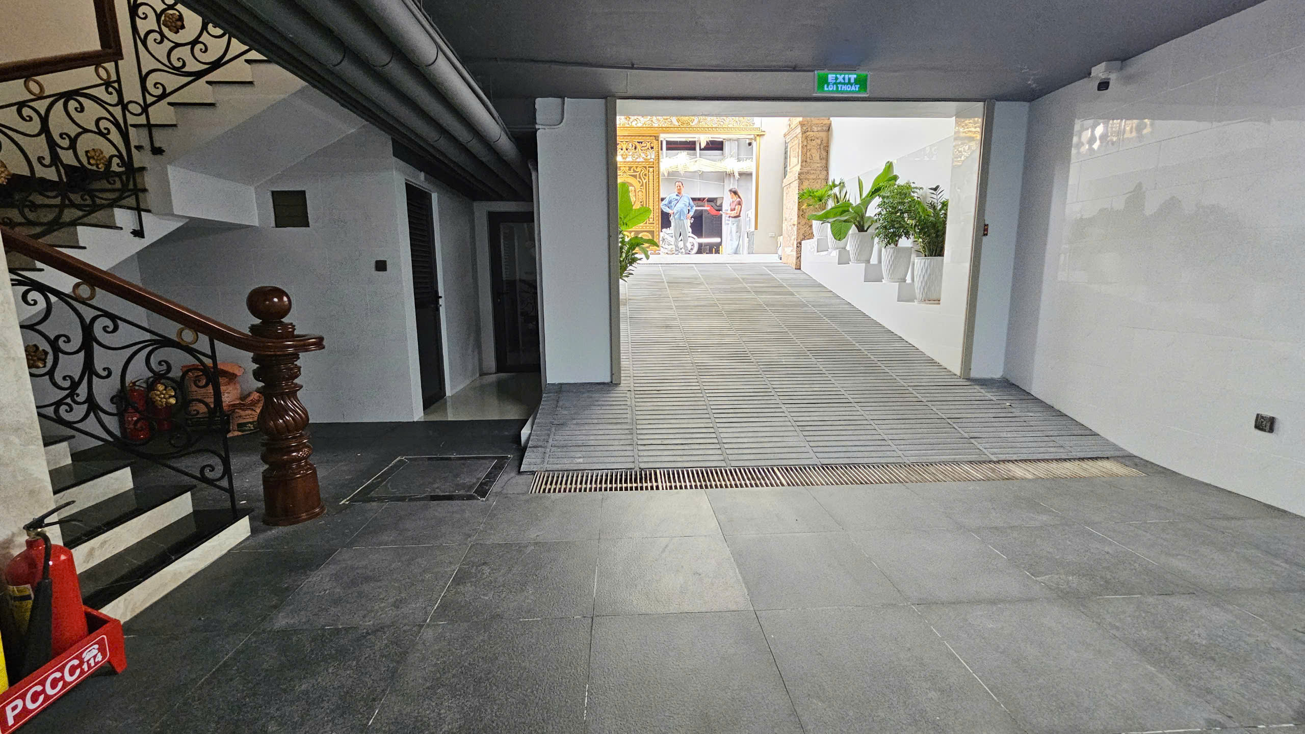 Cho thuê nhà 8m x 20m cho thuê 75tr/ tháng - Nhà phố Thạnh Mỹ Lợi cho thuê