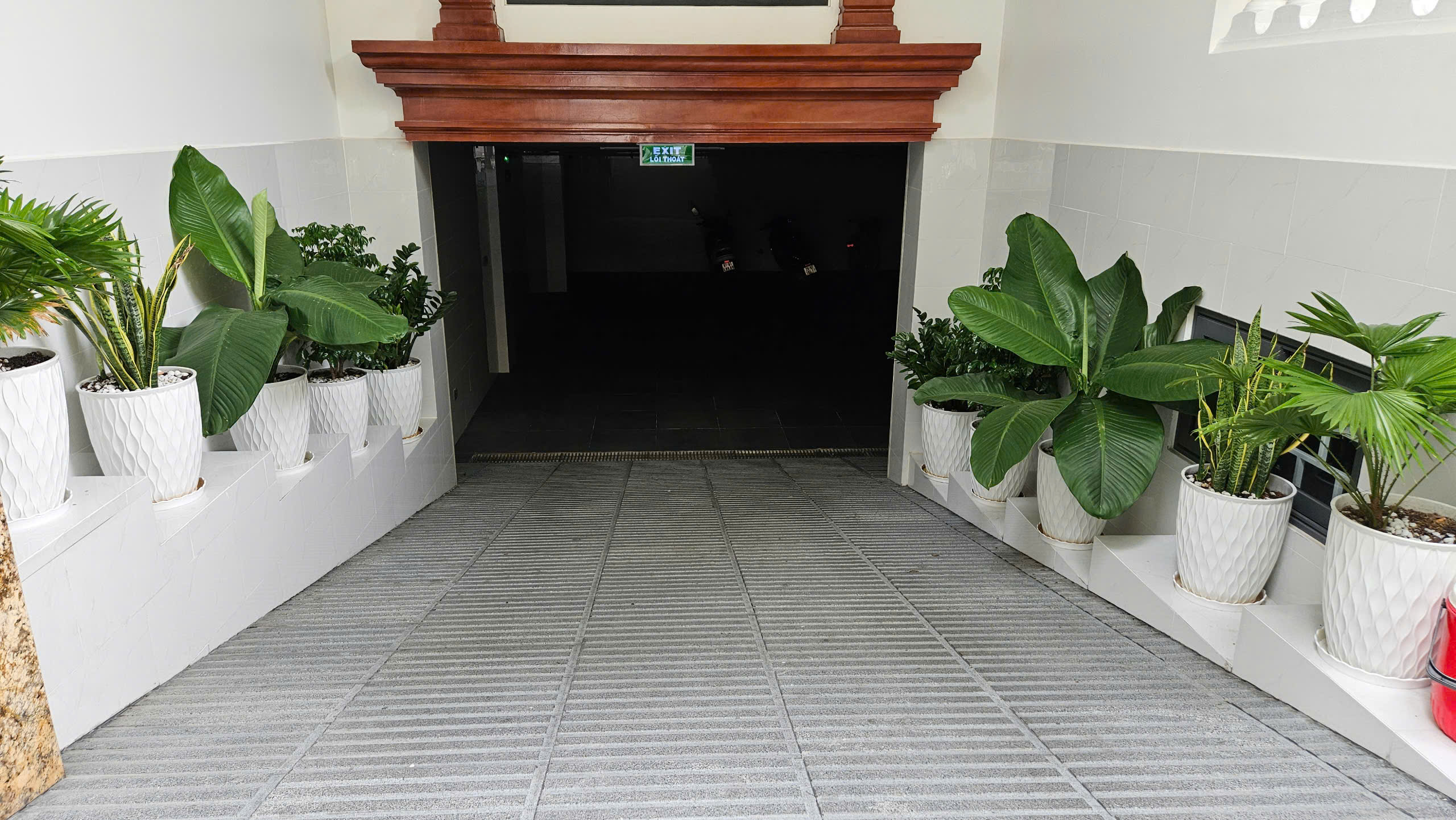 Cho thuê nhà 8m x 20m cho thuê 75tr/ tháng - Nhà phố Thạnh Mỹ Lợi cho thuê