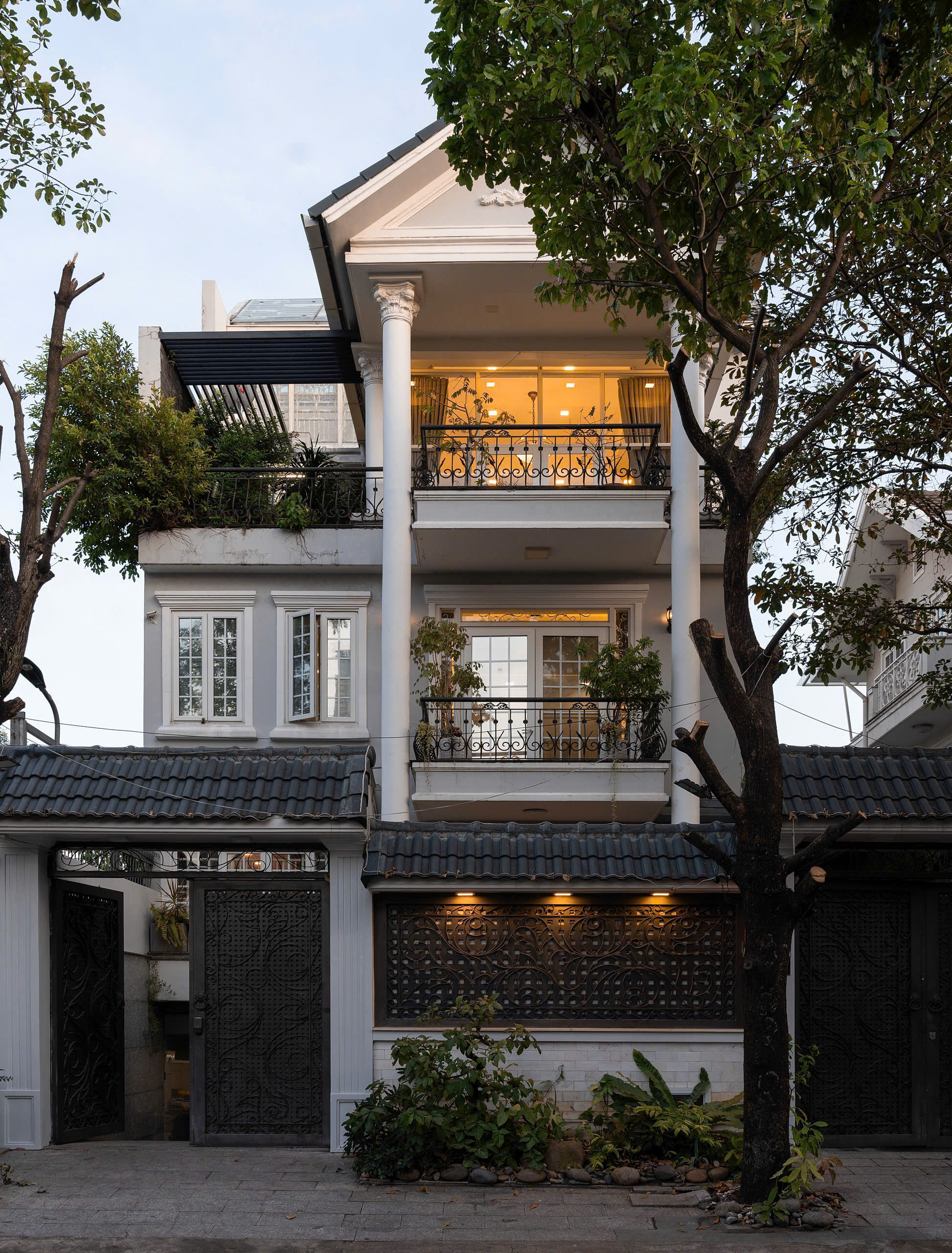 CHO THUÊ VILLA  AN PHÚ QUẬN 2- FULL NT XỊN ĐẸP- ĐẦY ĐỦ TIỆN NGHI- 7.000$/THÁNG