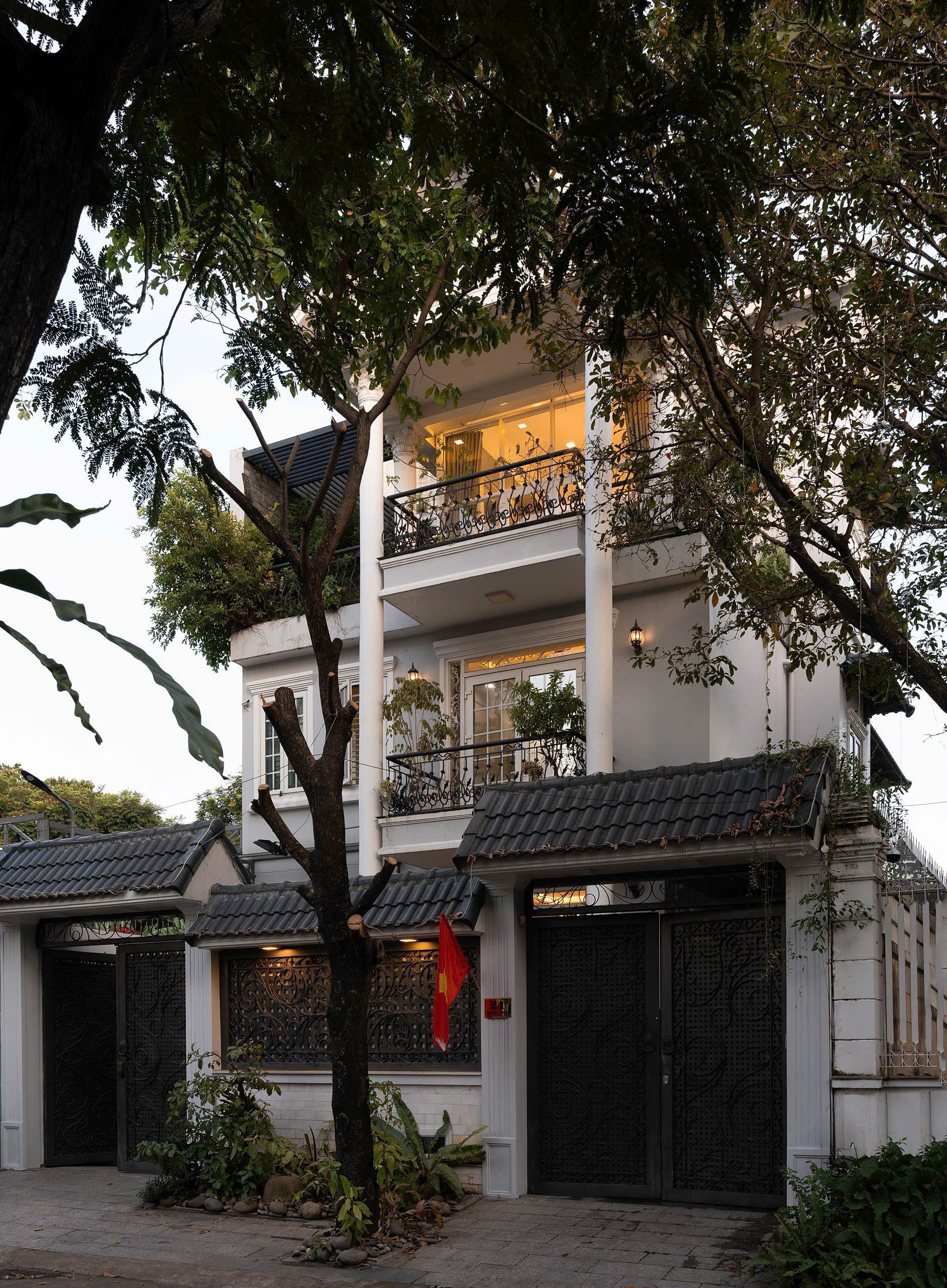 CHO THUÊ VILLA  AN PHÚ QUẬN 2- FULL NT XỊN ĐẸP- ĐẦY ĐỦ TIỆN NGHI- 7.000$/THÁNG