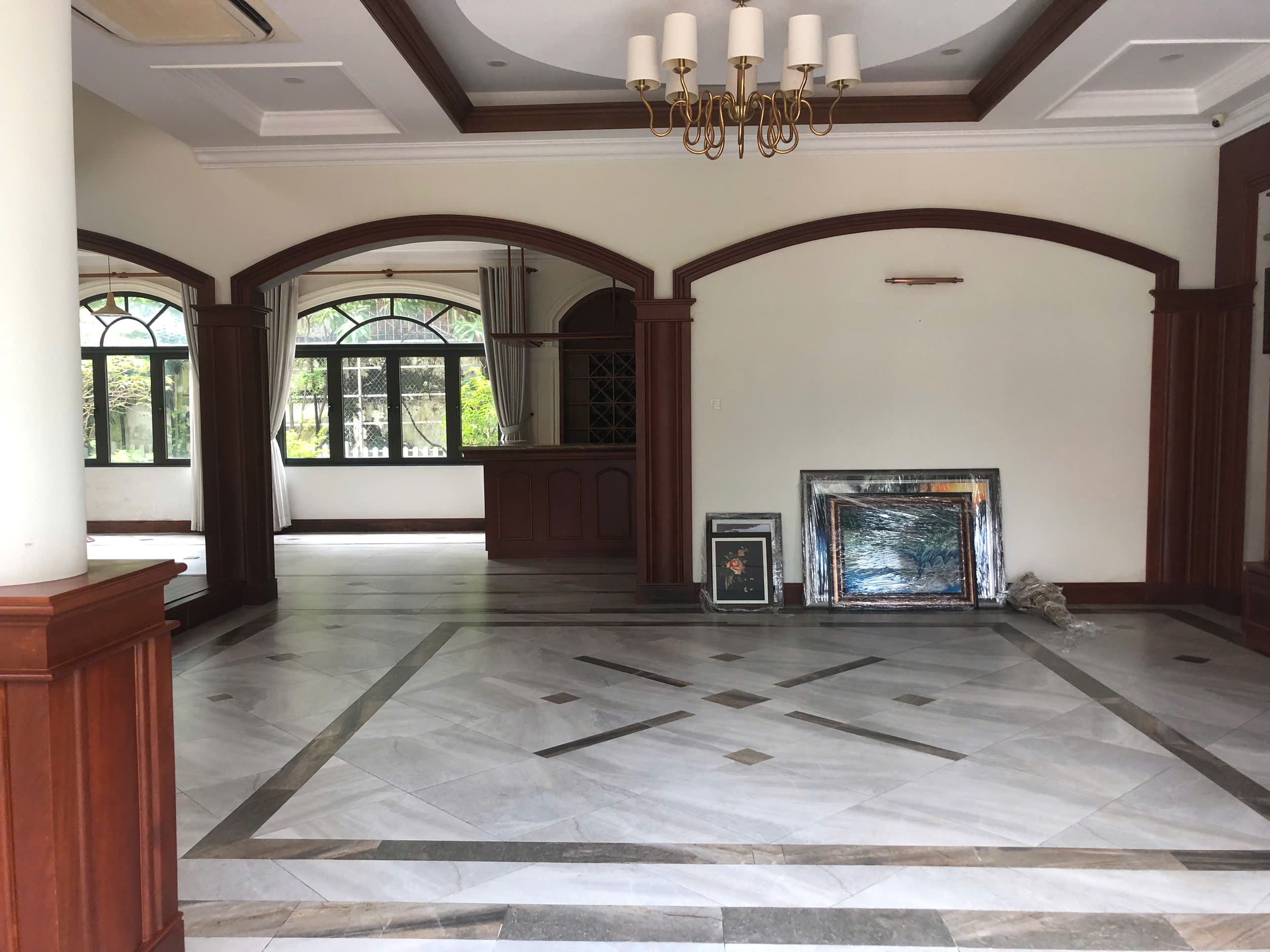 Cho thuê dinh thự 1000m2 ở và kinh doanh có sân vườn hồ bơi cực rộng tại Thảo Điền -130 triệu/tháng